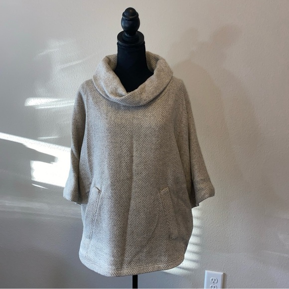 J. Crew Wool Blend Herringbone Cowl Neck Poncho Women Sz MediumOVERSIZED - Picture 2 of 10